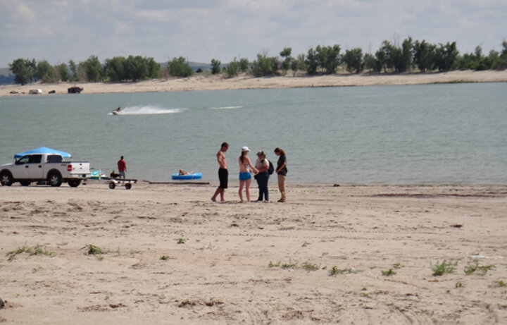 Research assistants conducting personal interview survey at Lake McConaughy